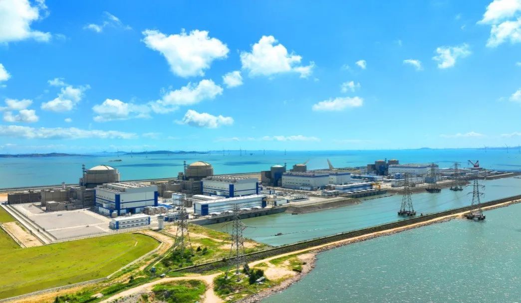 FCEF1974689B41B753E23353F5F_39BFF077_182C7